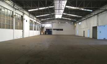 Imagem 3: Galpão comercial para locação na Lapa de Baixo, São Paulo-SP: 3 salas, 3 banheiros, 10 vag