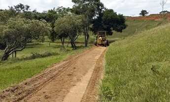 Imagem 3: Área Única em prox Centro | Guarapari | Frente Rodovia | Lago + Mata