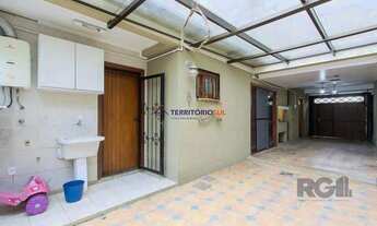 Imagem 4: Casa de alvenaria, 3 dormitórios, 1 suíte e pátio com piscina, bairro Espírito Santo