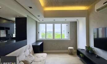 Imagem 2: Apartamento reformado com vista definida, ótima localização no Centro Histórico