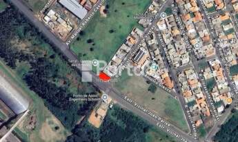 Imagem 3: Visibilidade e Valorização: Terreno de Esquina Comercial ao Lado do Parque das Amoras II