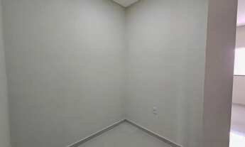 Imagem 6: Casa à venda com três quartos em avenida principal do bairro Jatobá em Petrolina