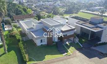 Imagem 6: Casa de Alvenaria - Venda - 03 dormitórios - 272m2 - Mobiliada - Alto Padrão - Piscina - R