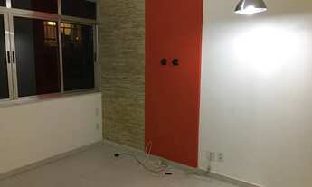 Imagem 6: Quarto e sala com 2o quarto revertido para social, excelente apto., reformado, vaga de gar