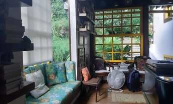 Imagem 7: Localização Bucólica, Casa com piscina em confortáveis 434 metros quadrados, 4 Quartos com