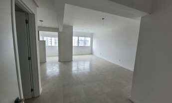 Imagem 2: Apartamento novo e nunca habitado com 2 dormitórios (1 suíte) e garagem no centro de Trama