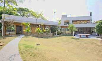 Imagem 2: Casa para venda possui 580 metros quadrados com 3 quartos em Jardim Guedala - São Paulo