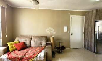 Imagem 2: Apartamento 2 dormitórios mobiliado com uma vaga