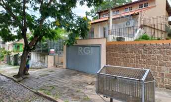 Imagem 6: Casa 381m², piscina, 5 dormitórios, 2 vagas, em Bom Jesus - Porto Alegre - RS