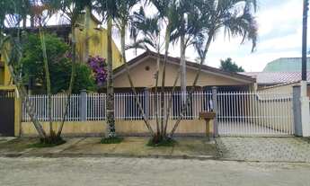 Imagem: Casa com piscina no Nereidas - Guaratuba