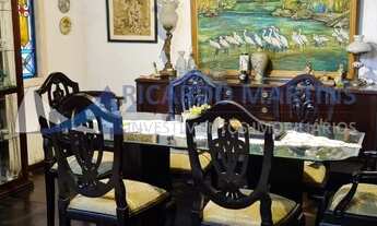 Imagem 5: Casa de condomínio para venda tem 422 metros quadrados com 5 quartos