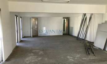 Imagem 2: Conjunto para locação, com 100m2, no contrapiso, iluminado e arejado, com dois banheiros e