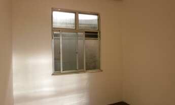 Imagem 5: Apartamento para Locação em Rio de Janeiro, Olaria, 2 dormitórios, 1 banheiro