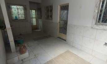 Imagem: 2 Casas colado ao Centro de Belford Roxo