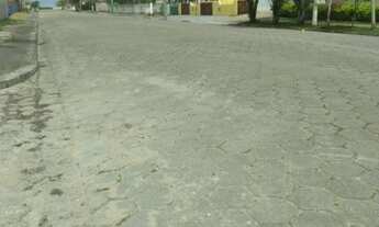 Imagem 6: Terreno a venda apenas 200 metros do mar, área total de 587 m²