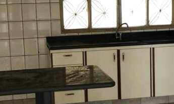 Imagem 7: Imóvel comercial para aluguel tem 289 metros quadrados com 4 quartos