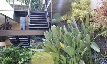 Imagem 2: Casa para venda possui 330 metros quadrados em Itanhangá - Rio de Janeiro - RJ