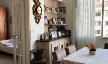 Imagem 2: Frente, sol manhã, andar alto, vista pão de Açúcar, predio muito bem cuidado com portaria