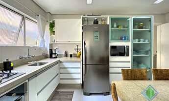 Imagem 4: Cobertura duplex para venda possui 216 metros quadrados com 4 quartos