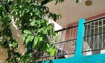 Imagem: Suíte completa com sacada no Centro de