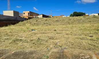 Imagem 2: 3 lotes planos com 150m² cada no Jardim Tv