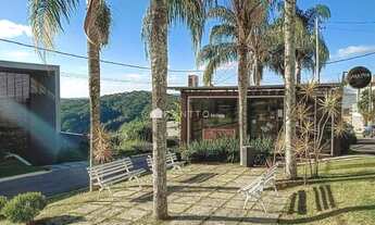 Imagem 6: Casa para venda tem 484 metros quadrados com 6 quartos em São Pedro - Juiz de Fora - MG