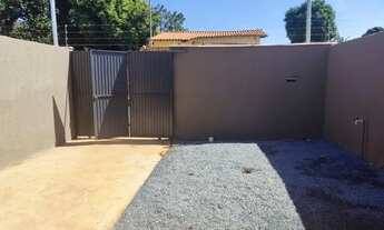 Imagem 2: Casa para venda tem 65 metros quadrados com 2 quartos em Parque Estrela Dalva IX - Luziâni