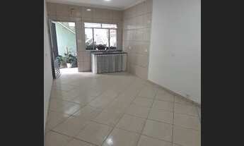 Imagem 2: Casa para aluguel possui 55 metros quadrados com 1 quarto em Campestre - Santo André - São