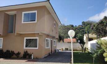 Imagem 2: Agatê Imóveis vende OPORTUNIDADE Casa Duplex em Condomínio de 90m² Itaipu - Niterói por 38