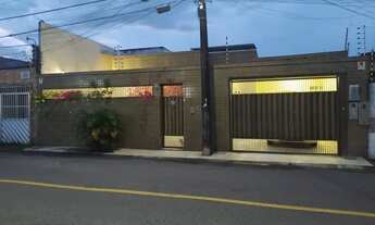 Imagem: Casa para venda com 5 suítes, em ótima