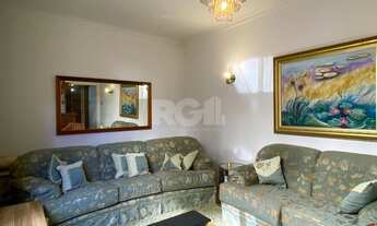 Imagem 2: Apartamento 3 dormitórios, sendo 1 suíte, com 2 salas de estar, junto à Praça da Matriz