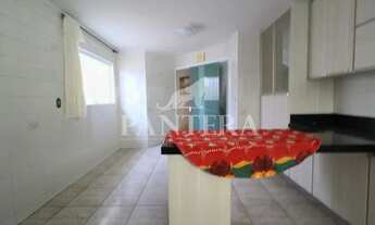 Imagem 7: Espaçoso sobrado semi-mobiliado com área de churrasqueira!