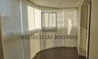 Imagem 6: Apartamento com ótima planta, varanda gourmet e vista para o Portal do Morumbi