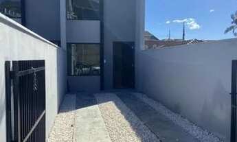 Imagem 2: Sobrado Geminado para Venda em Joinville, Guanabara, 3 dormitórios, 1 banheiro, 1 vaga