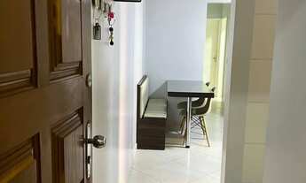 Imagem 4: Vendo excelente apartamento de 2 quartos reformado e armários embutidos