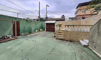 Imagem 3: Casa Frente de Rua e Independente 2 Quartos, 3 Vagas, Piscina e Terraço Pedro Álvares Cabr