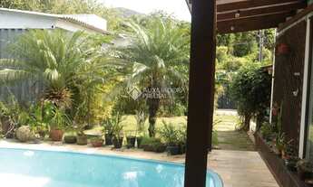 Imagem 6: Duas Casas Independentes com Piscina e Vista para a Mata - Florianópolis/SC