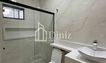 Imagem 4: Casa para a venda no Jardim Itália com 3/4 sendo um suíte, sala com pé direito duplo e 200