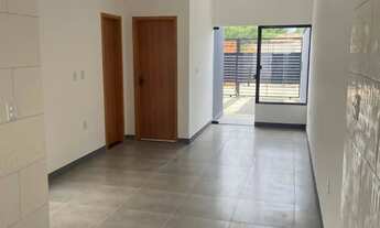 Imagem 3: Vendo casa de 2/4 sendo uma suíte no sim