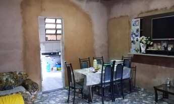 Imagem 2: Casa em Montes Claros, no bairro Santo Antônio, à venda