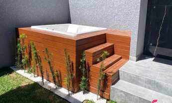 Imagem 8: Casa com Design Moderno em ótima Localização nos Ingleses