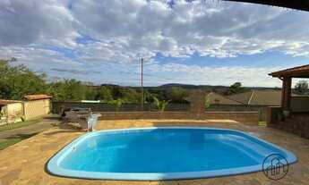 Imagem 3: Chácara dos Sonhos com Lazer Completo em Sorocaba!