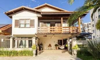 Imagem: Sobrado com 04 dormitórios sendo 01 suíte