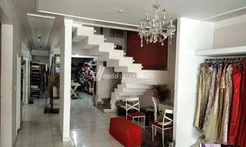 Imagem 2: Casa Comercial no Castelo