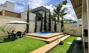 Imagem: Casa 257 m² 4 Quartos (3 Suítes) Piscina