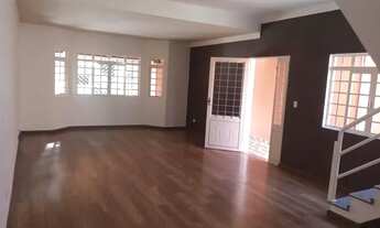 Imagem 6: Raridade no Bq dos Eucaliptos, sobrado 3 dorms, suíte, portão automático!