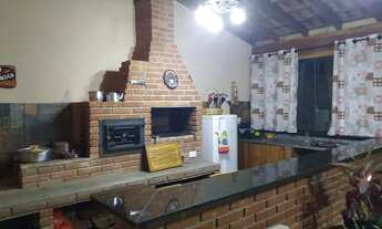 Imagem 7: Chácara em Atibaia com lago e piscina porteira fechada