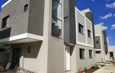 Imagem 3: Sobrado em condomínio com 2 vagas de garagem no bairro Uberaba. Terraço descoberto com áre