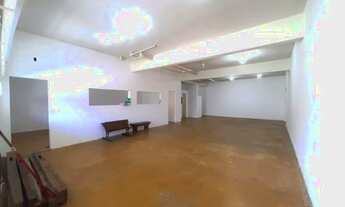 Imagem 6: Casa 2 Qtos (suíte), e 01 armazem 120 M² para uso em diversos seguimentos comerciais