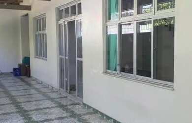 Imagem 4: Aluguel Casa Pq 10, próximo Cachaçaria Dedé - R$ 3 mil